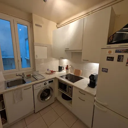 Champs-elysees Διαμέρισμα *